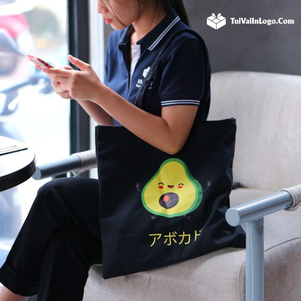 Tuivaiinlogo là xưởng sản xuất túi vải in ấn theo yêu cầu, uy tín