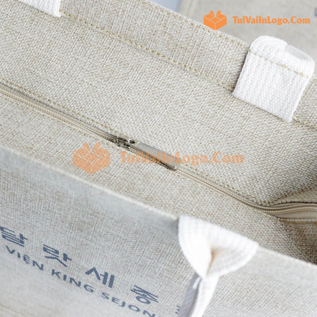 Nên đặt sản xuất tại xưởng có chất liệu vải đay đạt chuẩn